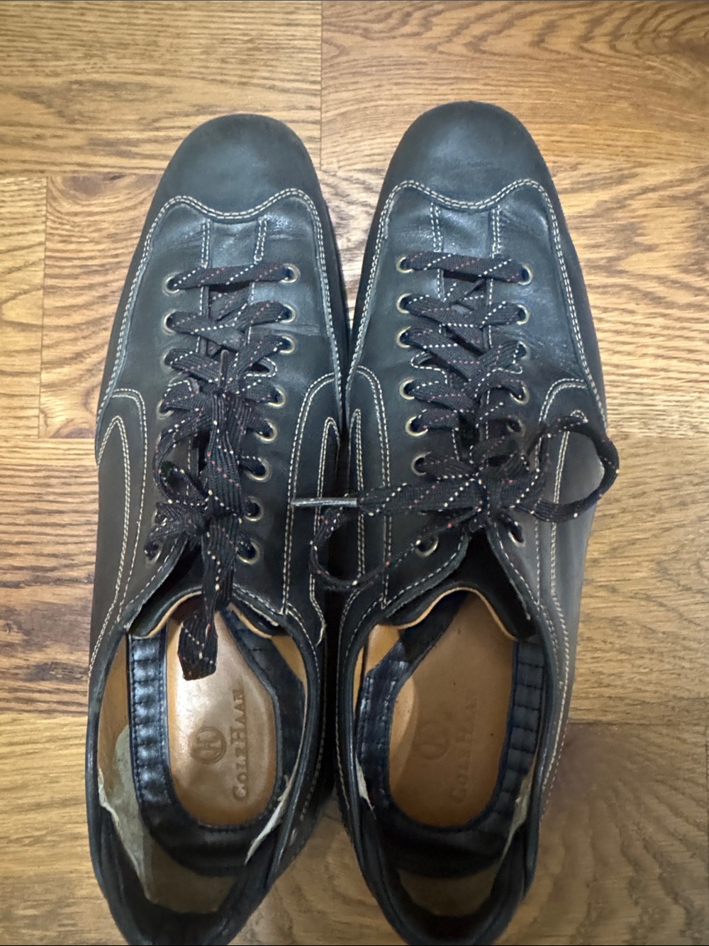 Cole Haan Black Leather Men’s Lace-Up Sneakers with Contrast Stitching